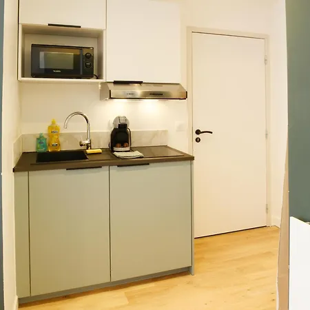 Le Cocon Studio, * קונייאק